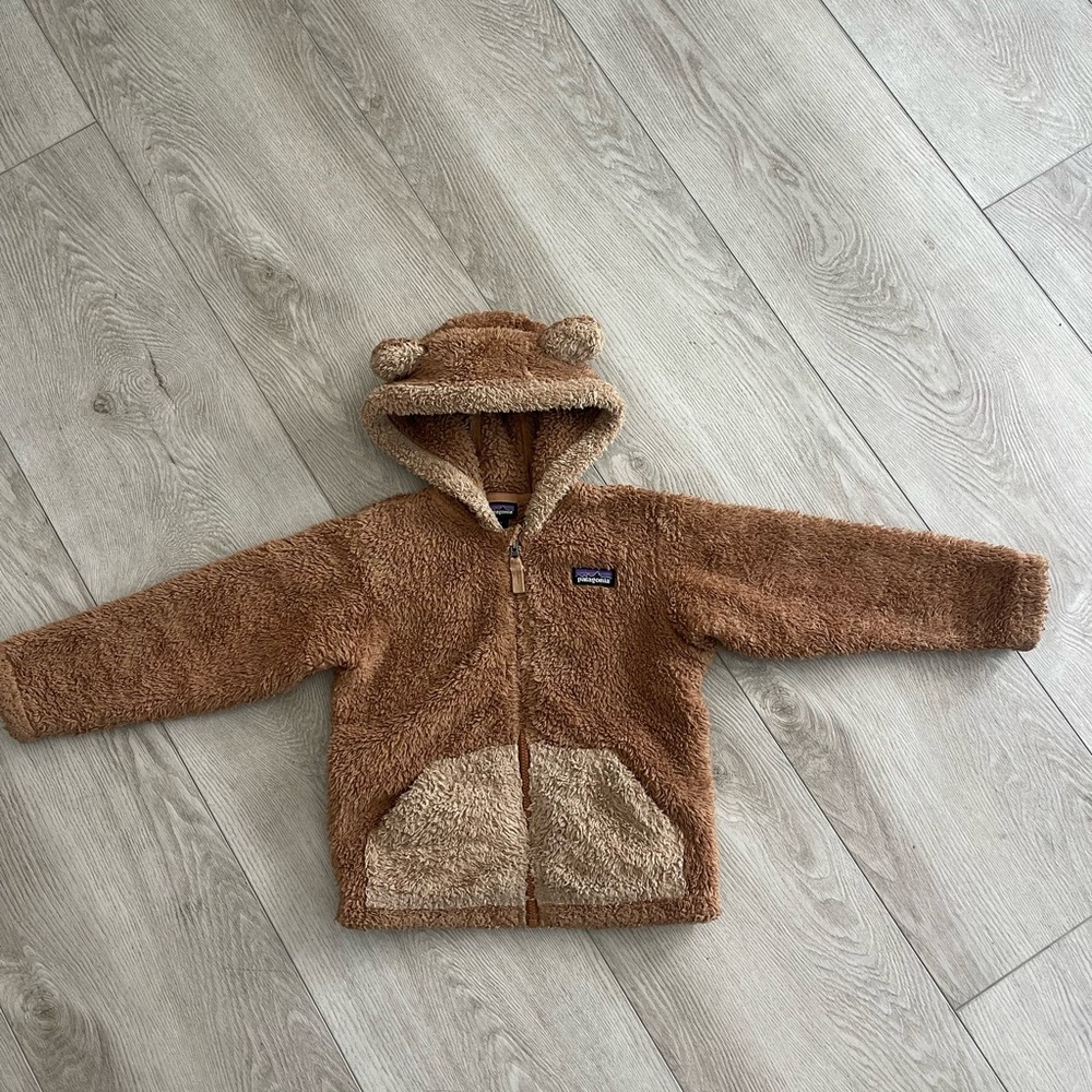 Patagonia furry friends hoody, size 3T